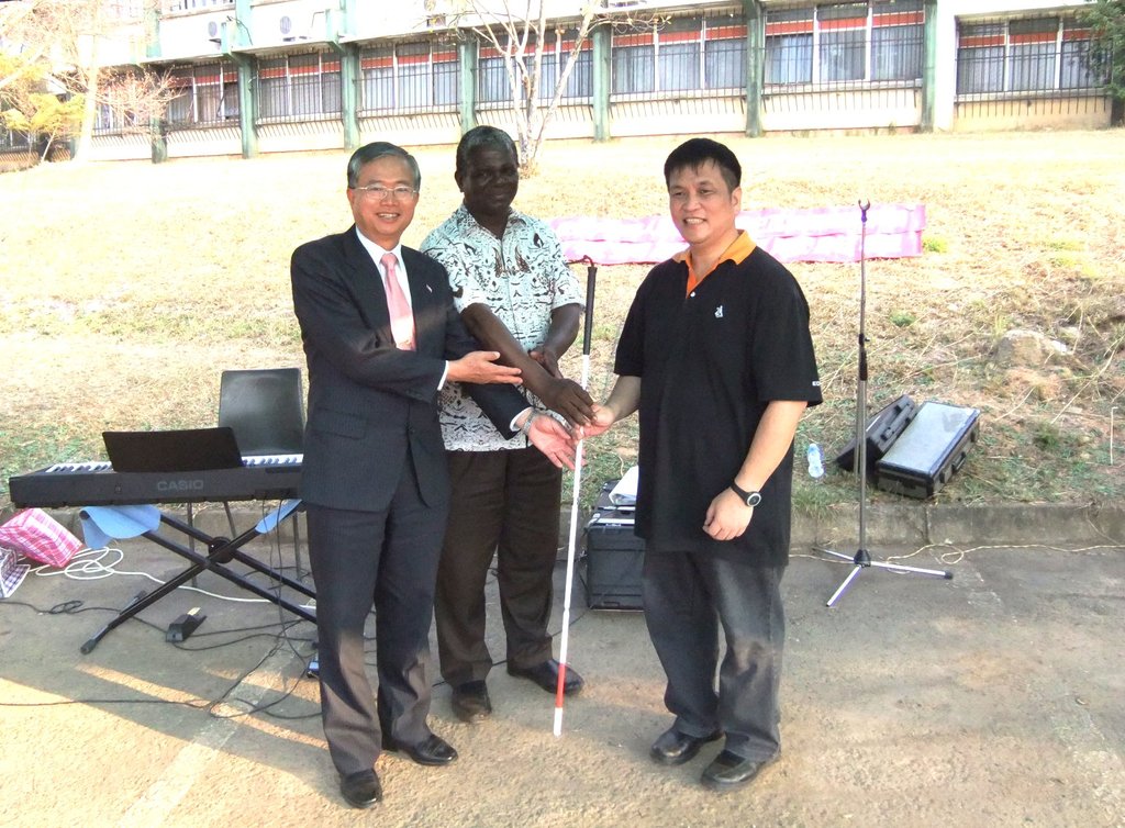 Help the disabled in Vietnam and Inner Mongolia