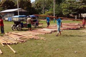 Organizing the wood for each Ecological Bathroom