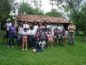 The group preparing to walk back to the bus.