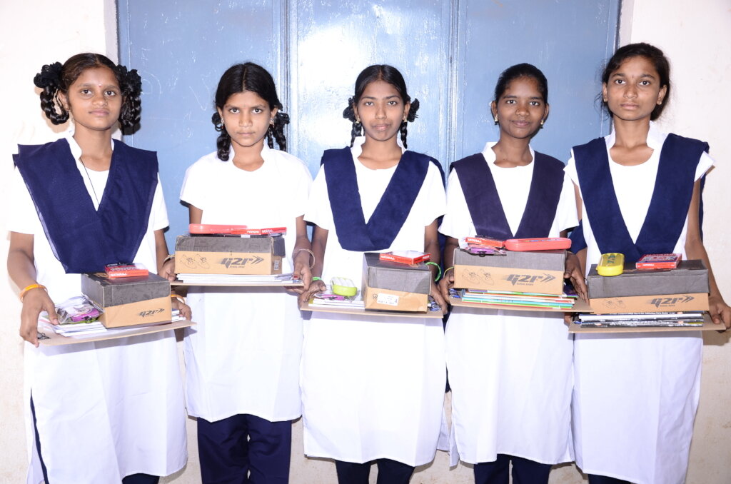 Economically_disadvantaged_girl_students__sponsor