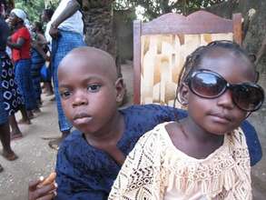 Young Onlookers