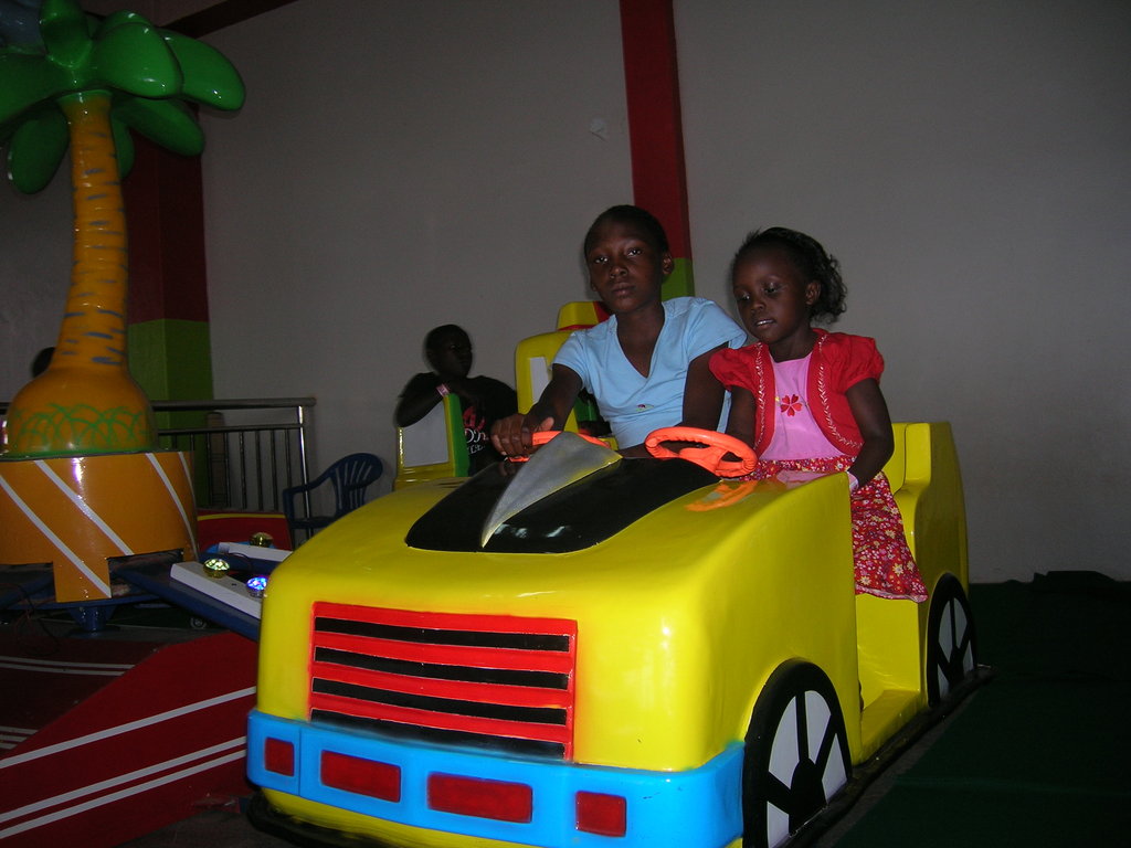 Help 10 kids go back to school in Uganda