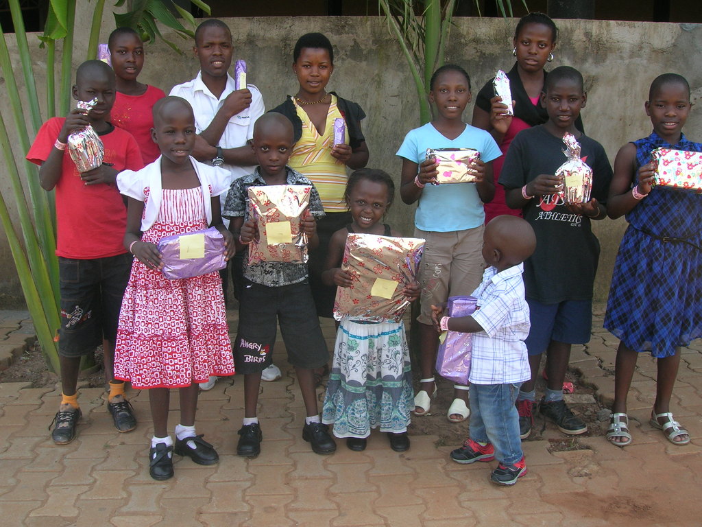 Help 10 kids go back to school in Uganda