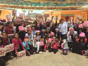 Local Tour co. brings Santa gifts to the school