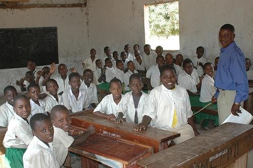 Provide School Meals to 2000 Students in Tanzania