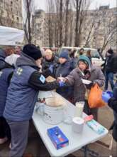 Distribution of hot dishes - Caritas Ukraine
