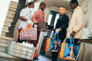 Food supply for families living in squats