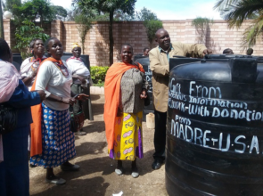 Water storage tank distribution