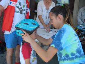Adjusting helmet