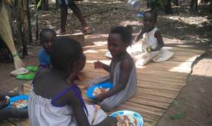 Provide  lunch for 500 school kids in Uganda