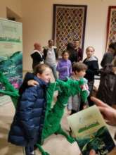 Children posing with Dragon of Bethlehem