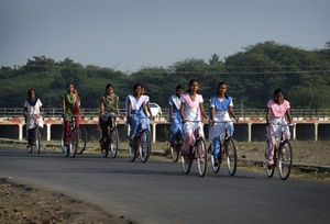 Mann Deshi Girls : Going to School