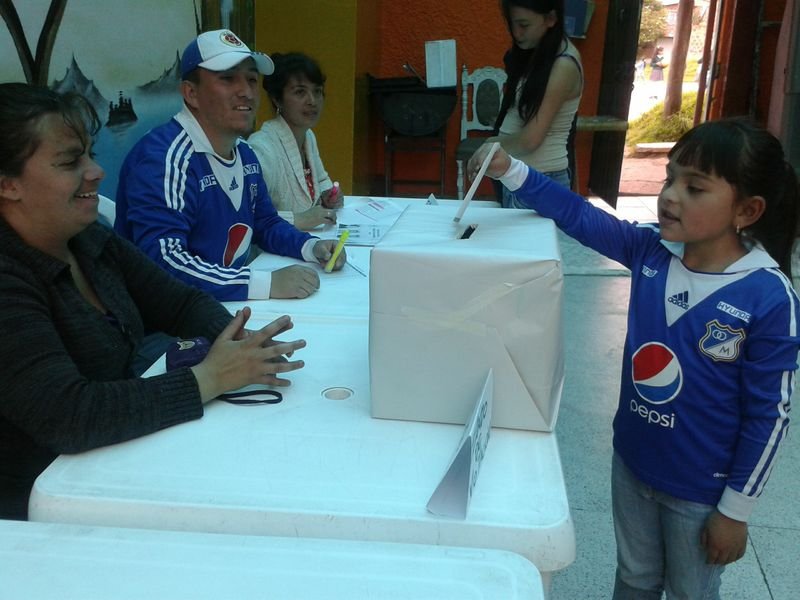 Restore the right to quality education in Colombia