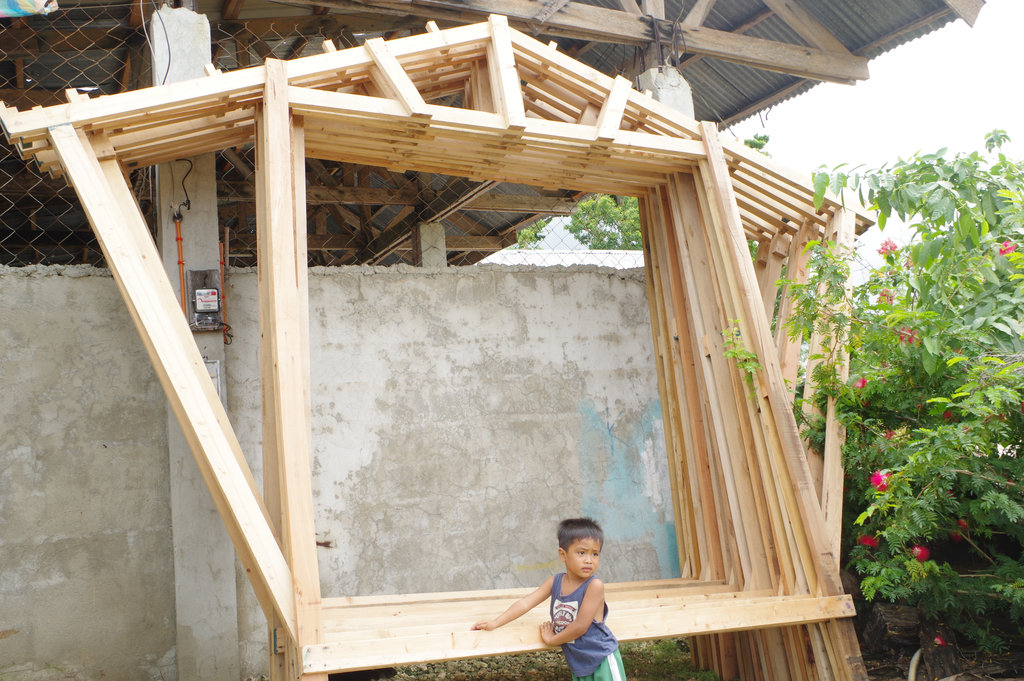 Build 40 homes for Haiyan Survivors in Cebu
