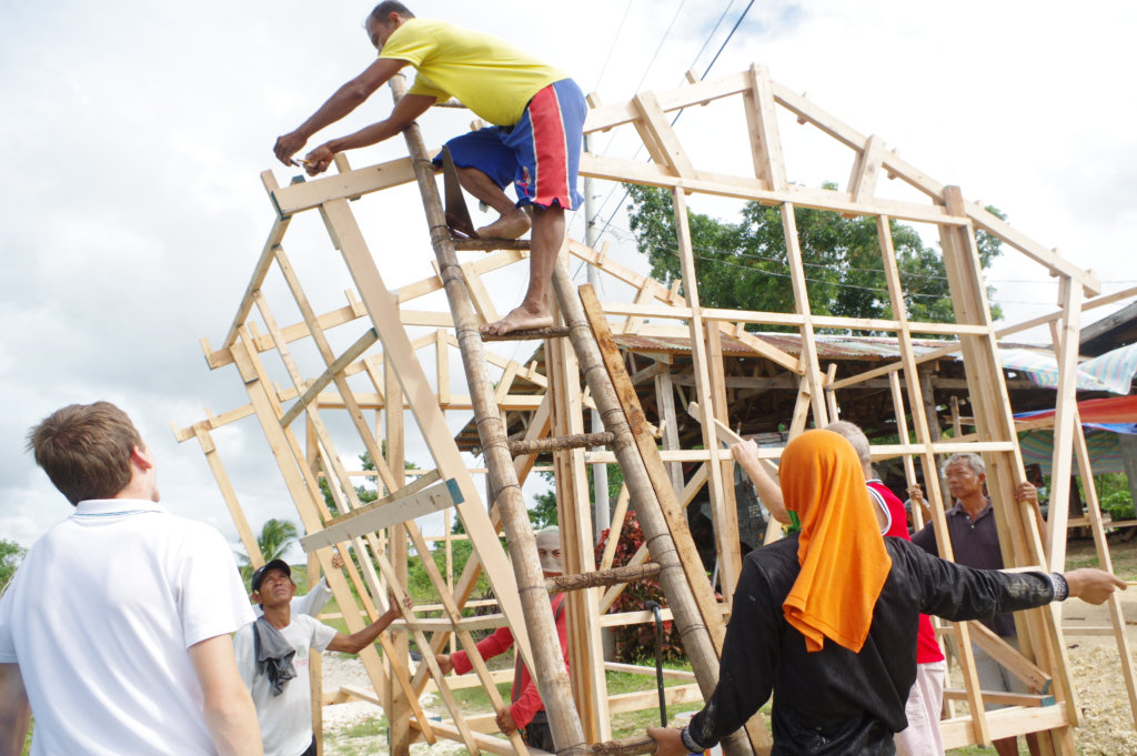 Build 40 homes for Haiyan Survivors in Cebu
