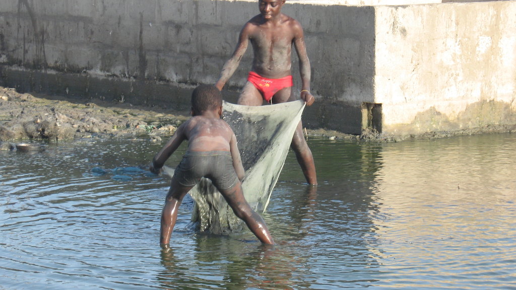 Build a school for 200 street children in Ghana