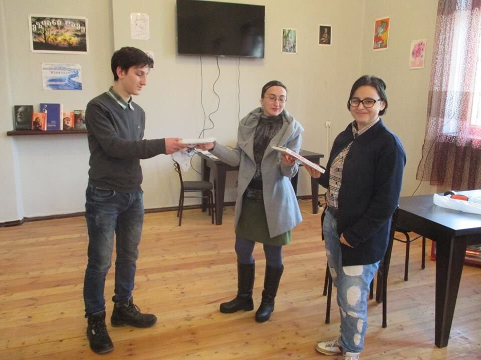 Winners receiving their certificates!