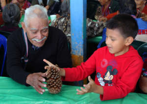 Making crafts together! (Photo by: Erin Crandell)