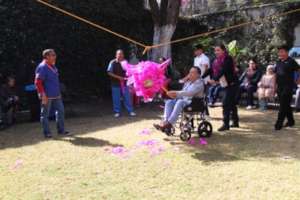 One of the pacients' best amusement: "Pinata"