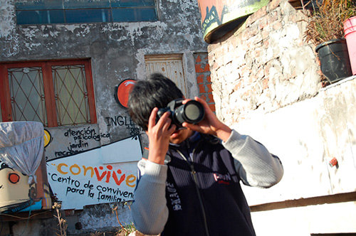 Educate 500 slum youth in Argentina