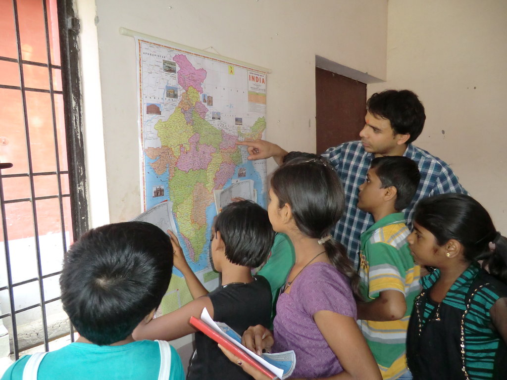 Self-reliance & resilience in slum women's groups
