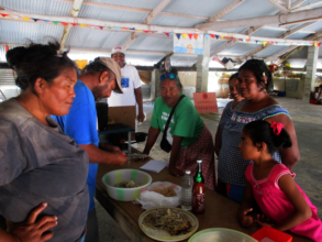 Seaweed cooking workshop on Kiribati!