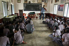 Music class by Volunteer