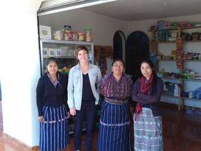 ATC and Mujeres Oxlajuj E meet to discuss designs