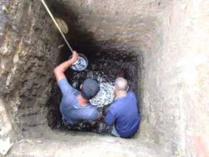 The school parents made a plan to build the well