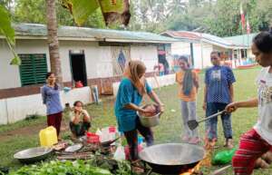 Open cauldrons are used for hearty lunches