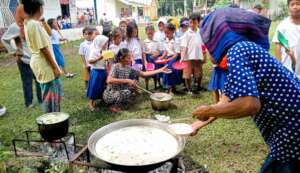 School lunches make good students