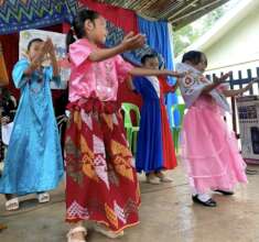 Folk dancing presentation