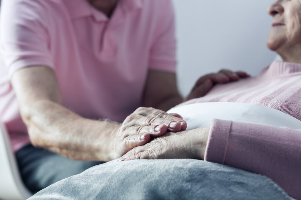 End-of-life night nursing care at home