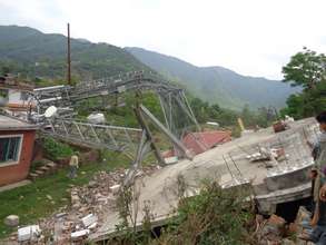 Local school destruction (photo by Ama Foundation)