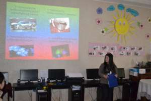 Mentee presenting a PPT on colours