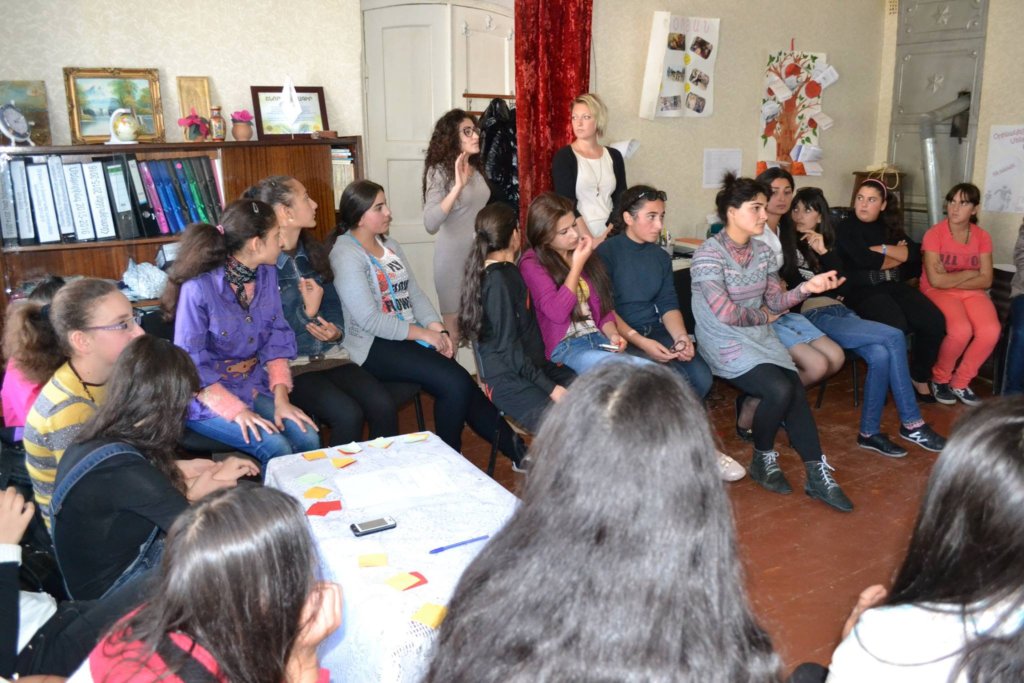 Computer Classes for Creative Minds