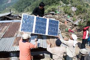 Gham Power installing solar