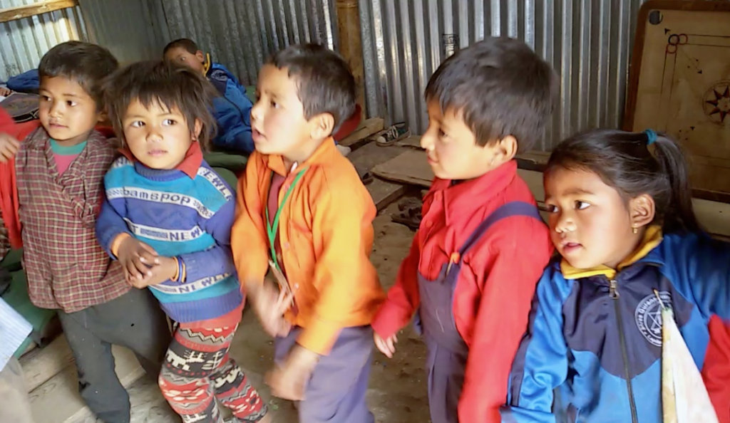 Guranse P.S. children singing and dancing in class