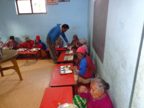 Serving foods