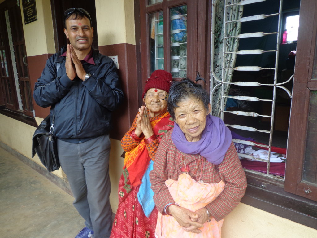 Provide food for 100 elderly people in Nepal