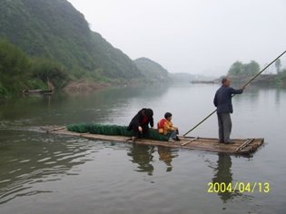 Keep poor kids educated  in school in China