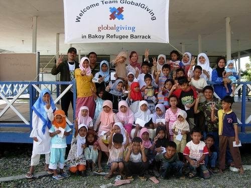 Education for 100 Banda Aceh orphans