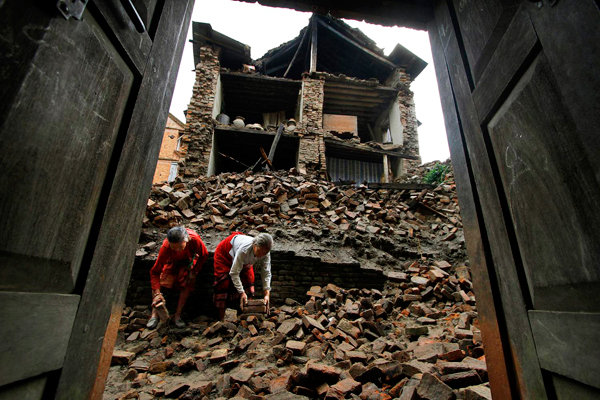 Relief to Nepal earthquake victims