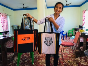 Tiger tiger! New bags from the Bardiya cooperative