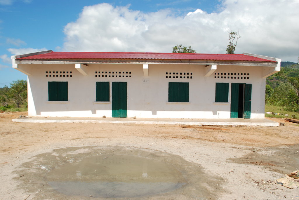 Help us Build Manambaro Lycee