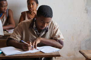 Help us Build Manambaro Lycee