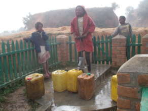 Borehole & hand-pump in action in Ambala.