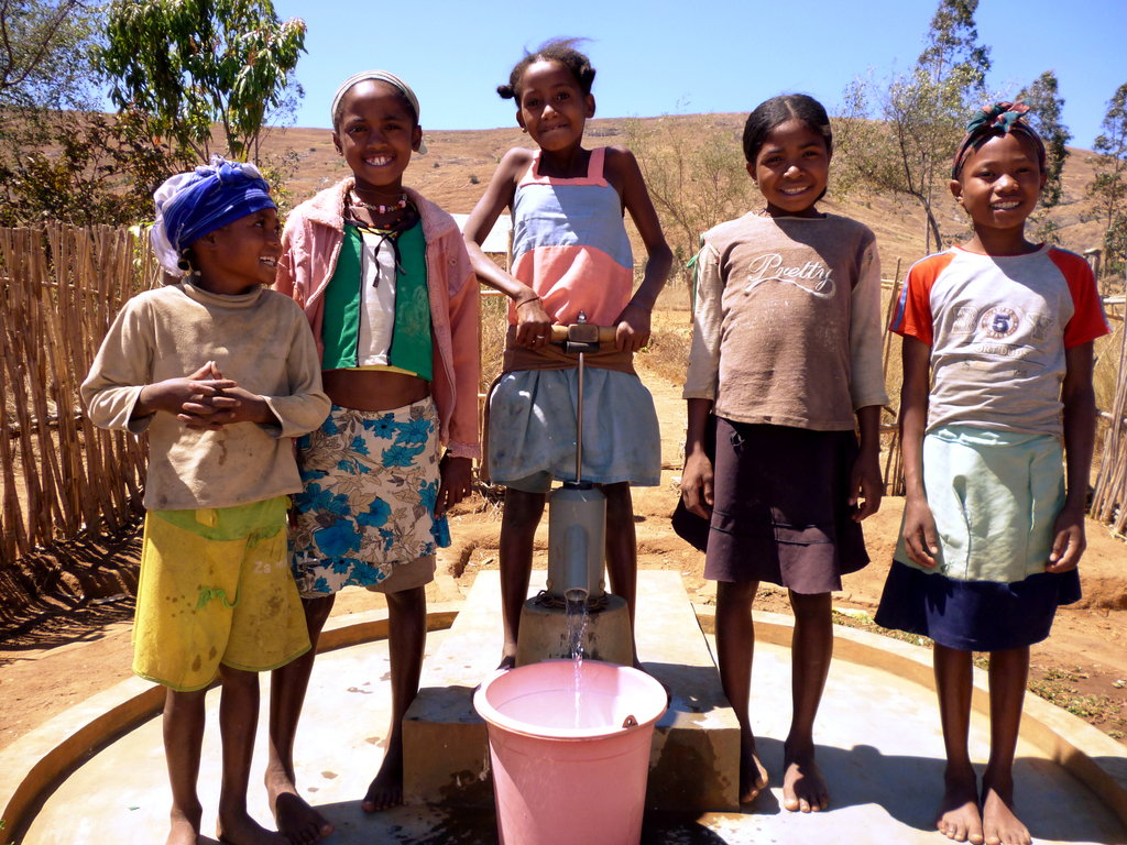 Bring clean water to 5 villages in Madagascar