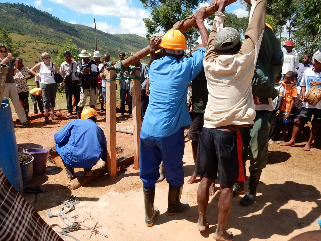 Bring clean water to 5 villages in Madagascar