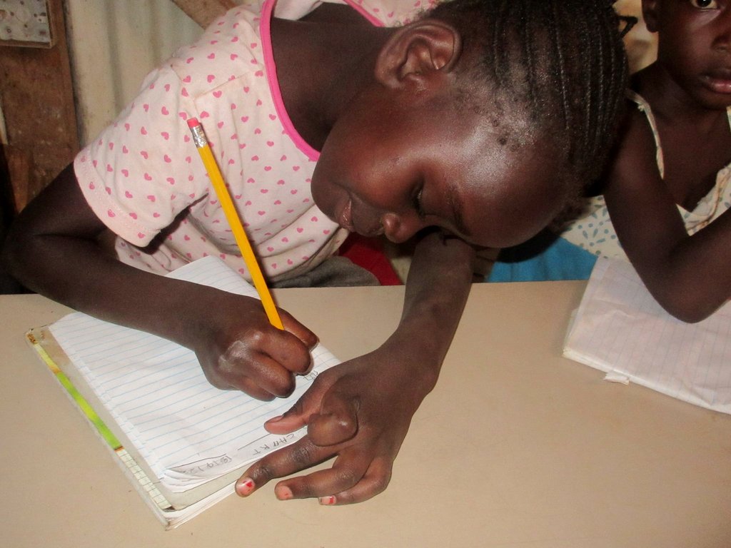 Educate 900 Kenyan Children